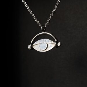 Collier Oculus III